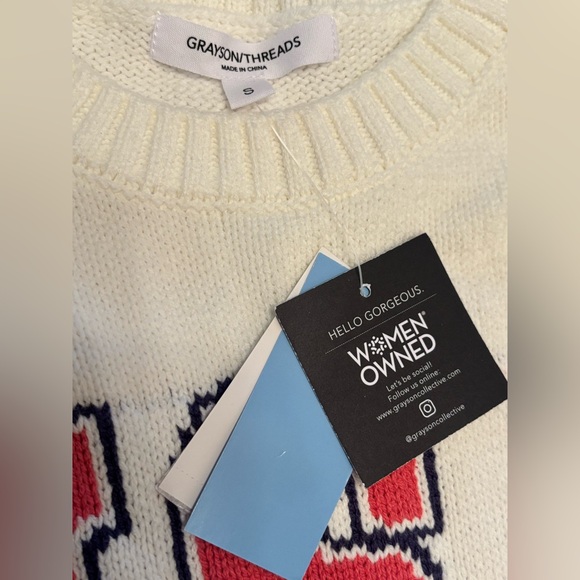 NWT BEAUTIFUL 🇺🇸 Grayson Threads White USA Sweater size S 🇺🇸 - Picture 4 of 8